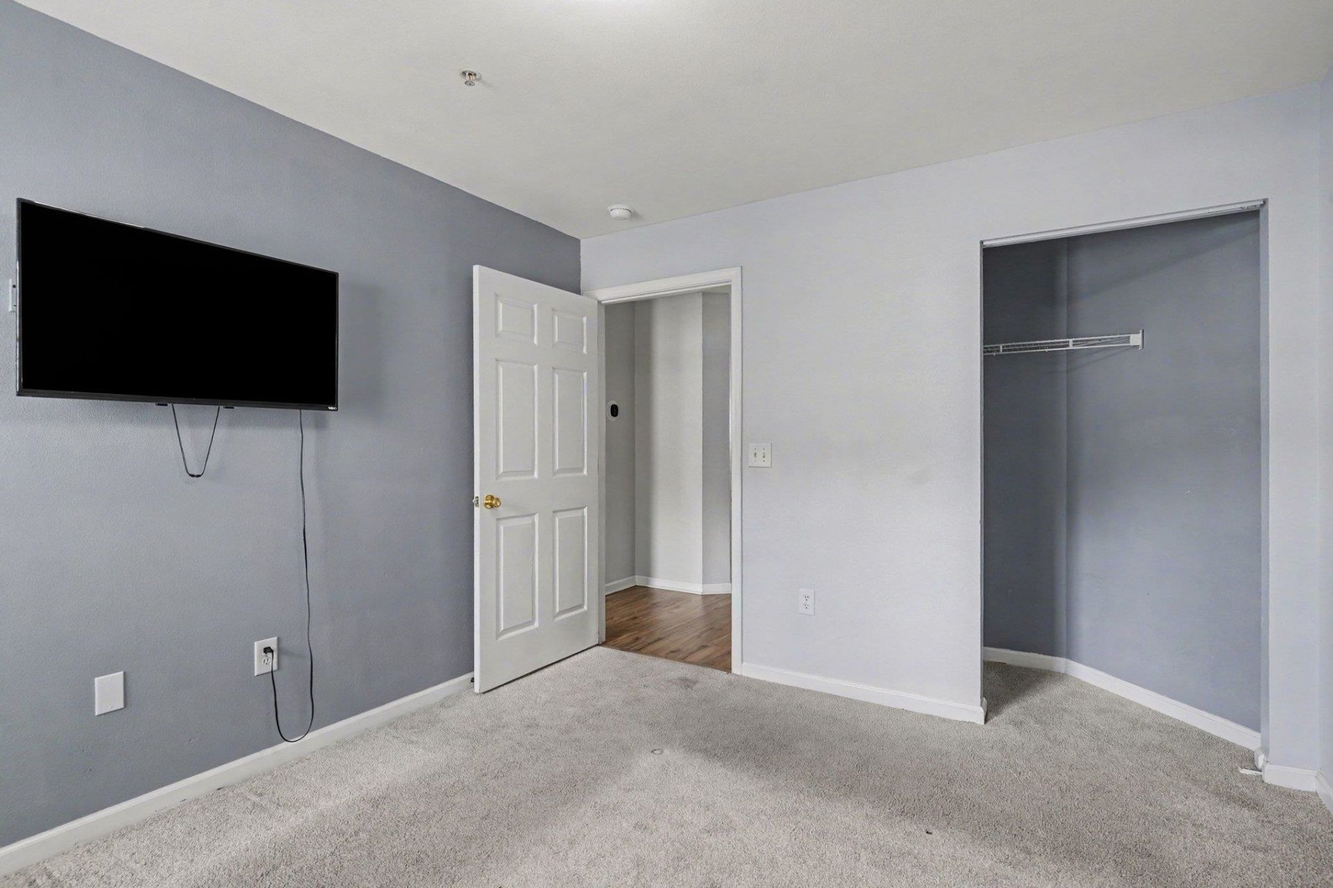 1282 River Oaks Dr. Photo 20