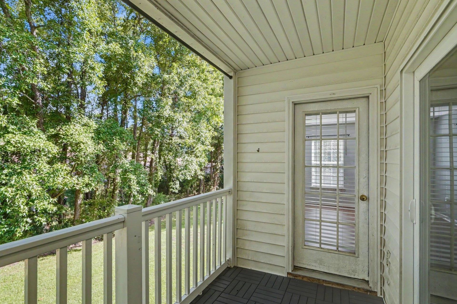 1282 River Oaks Dr. Photo 24