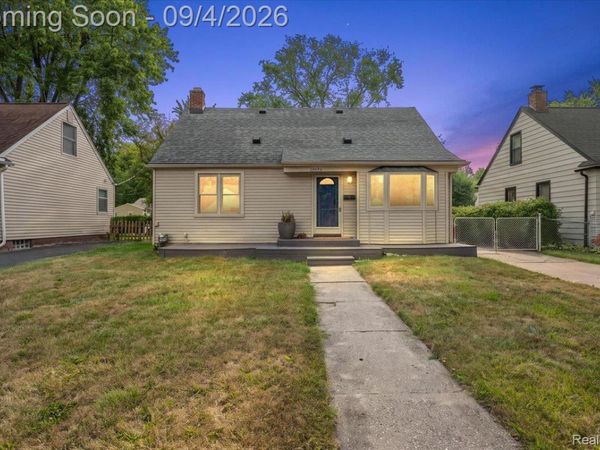 28494 Everett Street , Southfield, Mi 48076
