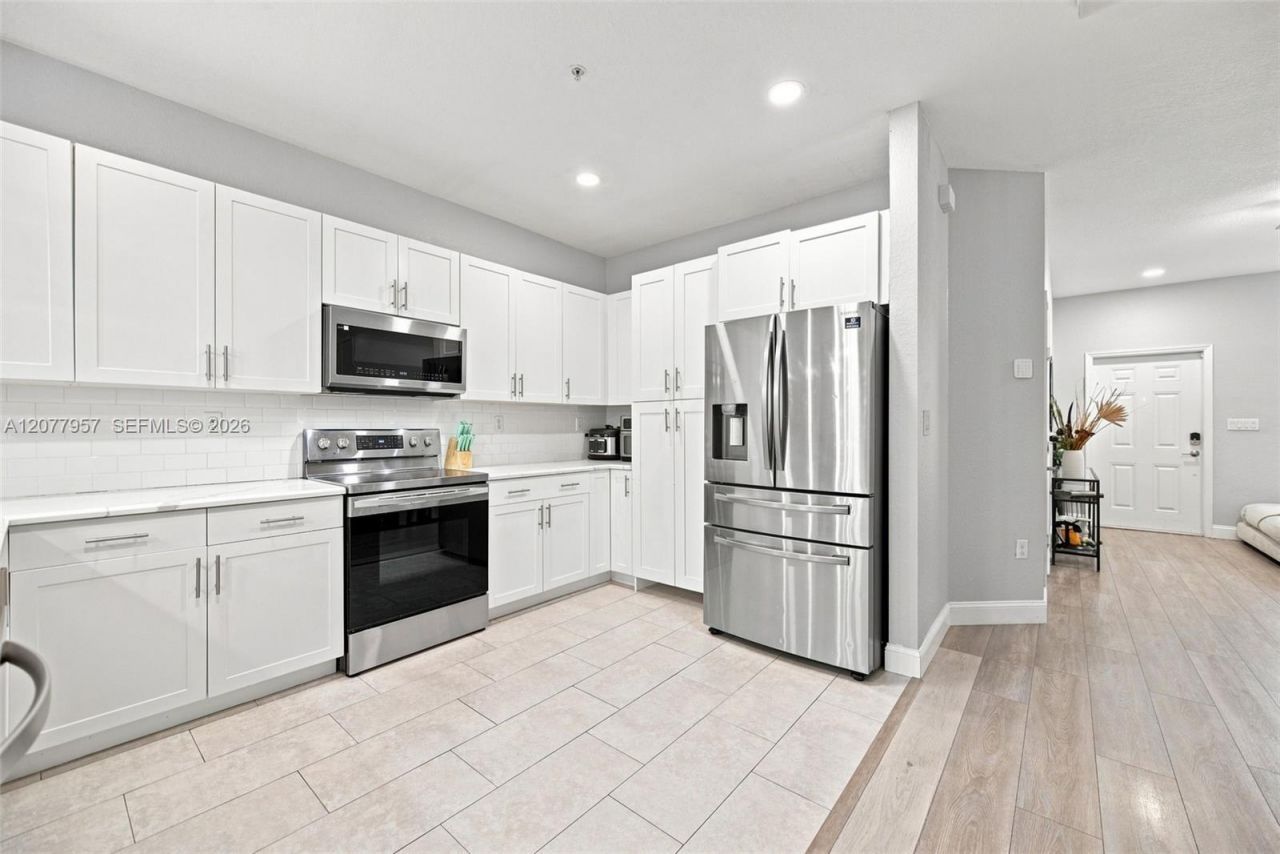 156 SW 185th Way , Pembroke Pines, FL 33029 Photo