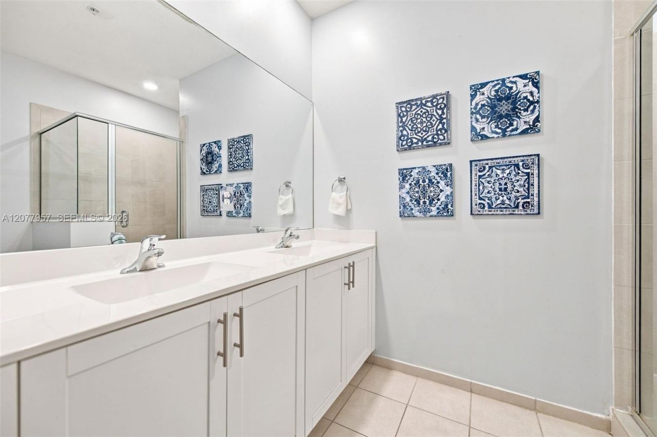 156 SW 185th Way , Pembroke Pines, FL 33029 Photo