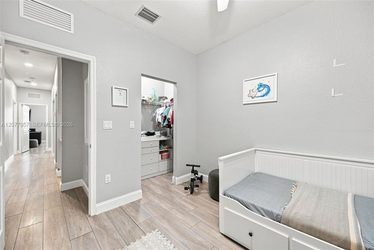 156 SW 185th Way , Pembroke Pines, FL 33029 Photo
