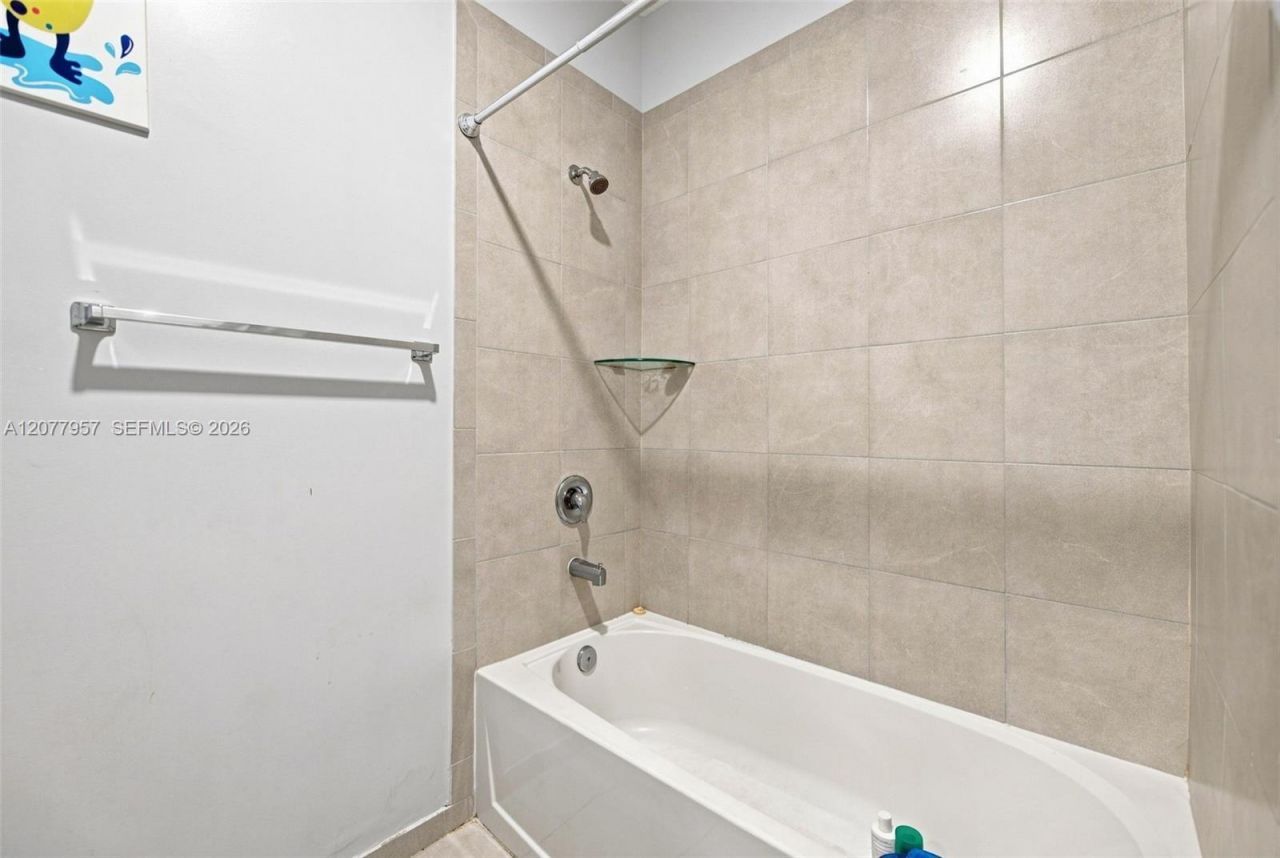 156 SW 185th Way , Pembroke Pines, FL 33029 Photo