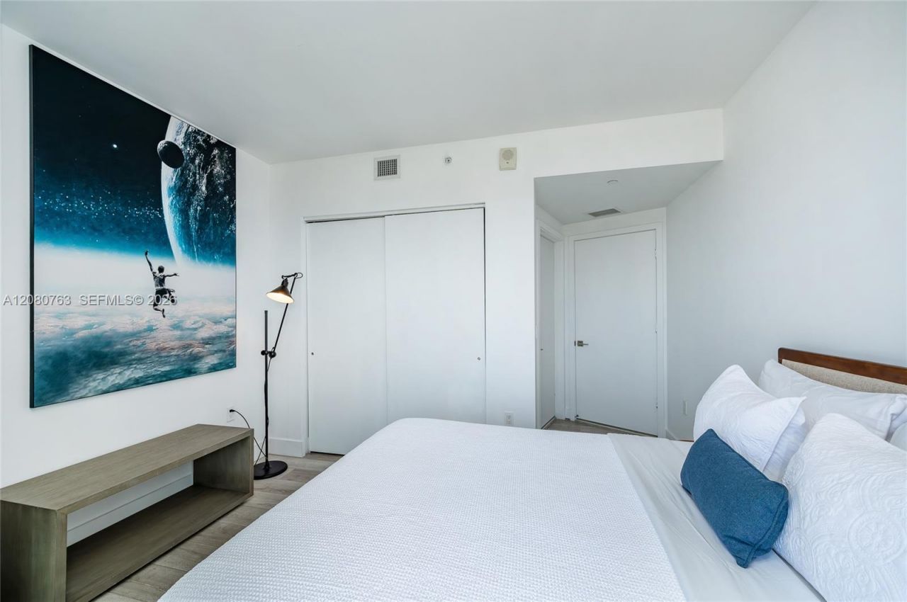 121 NE 34th St , Unit 3001, Miami, FL 33137 Photo