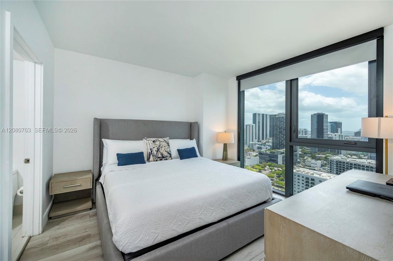 121 NE 34th St , Unit 3001, Miami, FL 33137 Photo