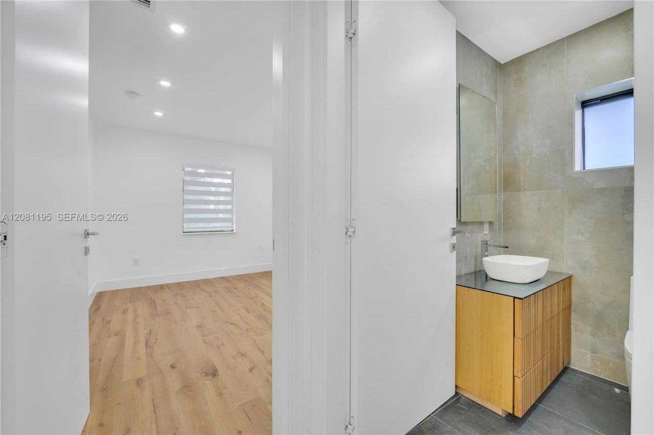 728 Majorca Ave, Coral Gables, FL 33134 Photo