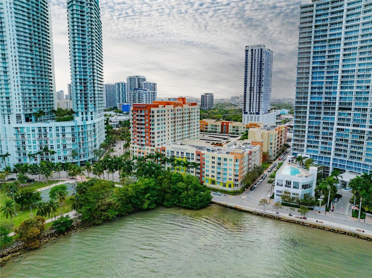 2000 N Bayshore Dr , Unit 1502, Miami, FL 33137 Photo