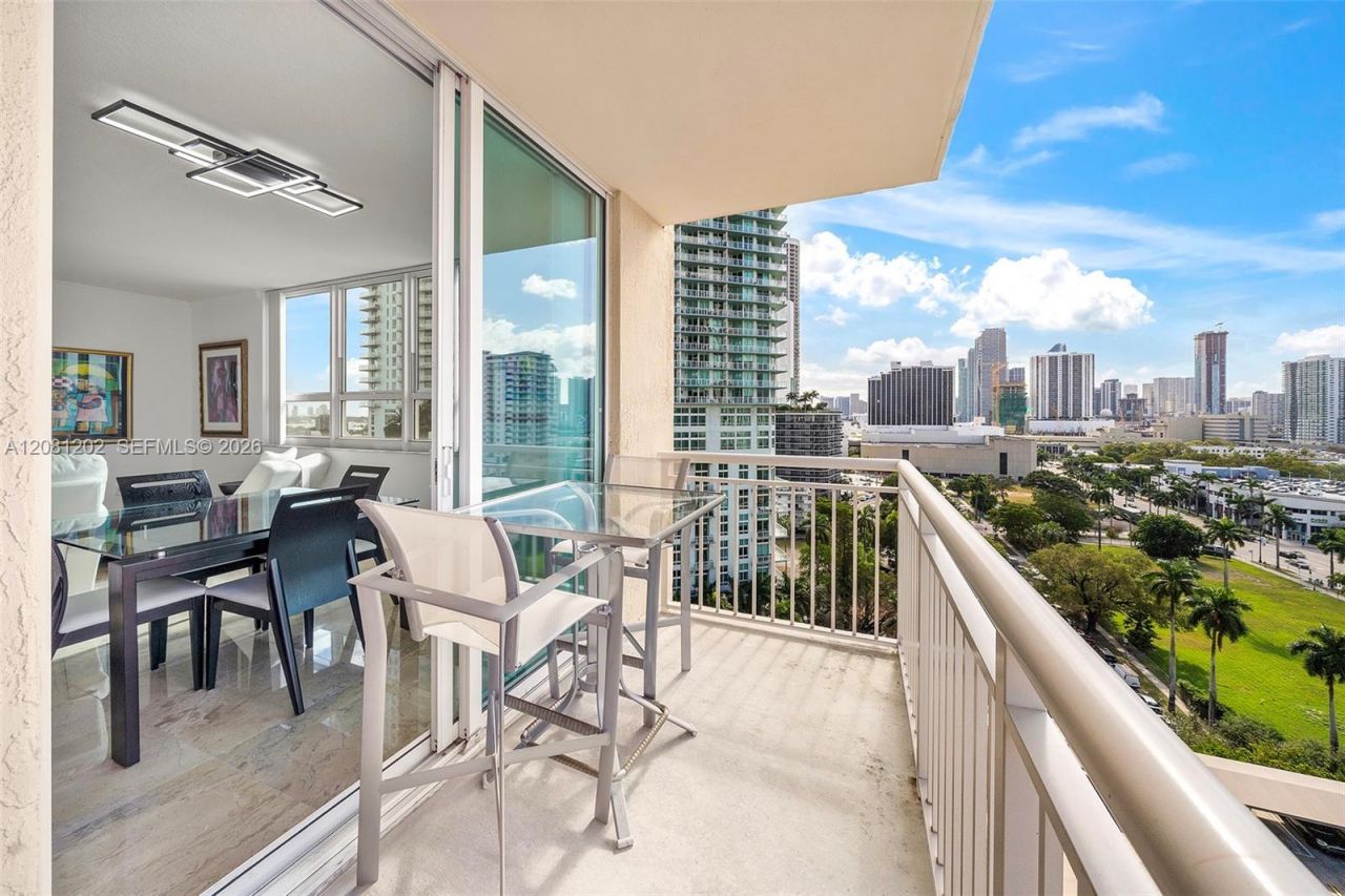 2000 N Bayshore Dr , Unit 1502, Miami, FL 33137 Photo