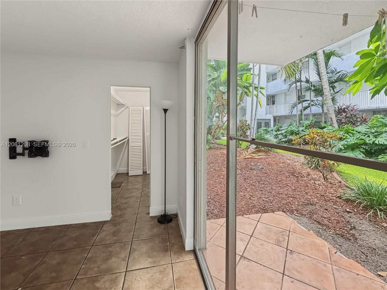 1801 S Treasure Dr, Unit 112, North Bay Village, FL 33141 Photo