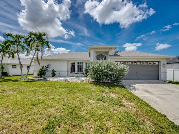 2114 SW 39 ST, CAPE CORAL, FL 33914