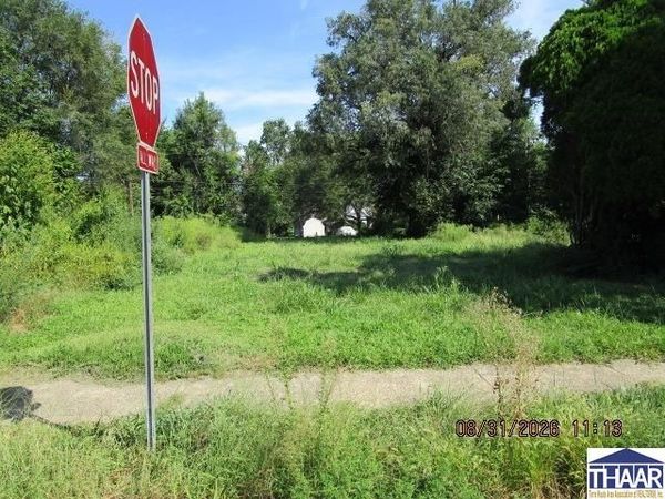 1620 Liberty Avenue, Terre Haute, IN 47807