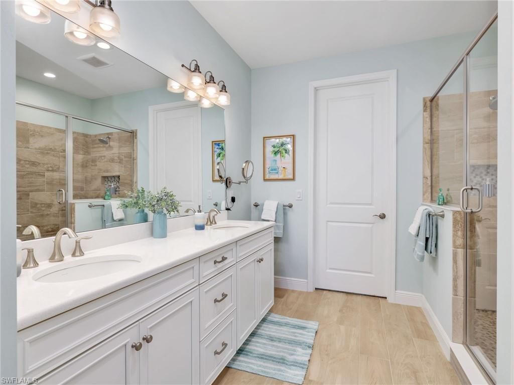 2543 Seychelles Dr , Unit 605, Naples, FL 34112 Photo