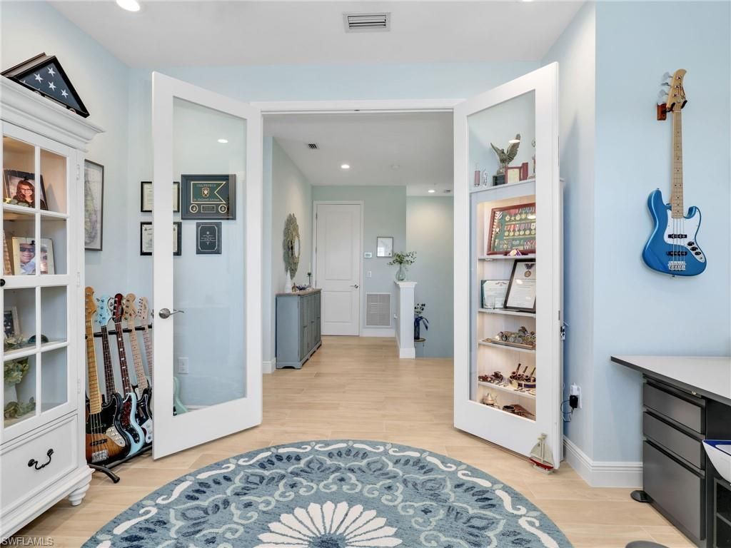 2543 Seychelles Dr , Unit 605, Naples, FL 34112 Photo