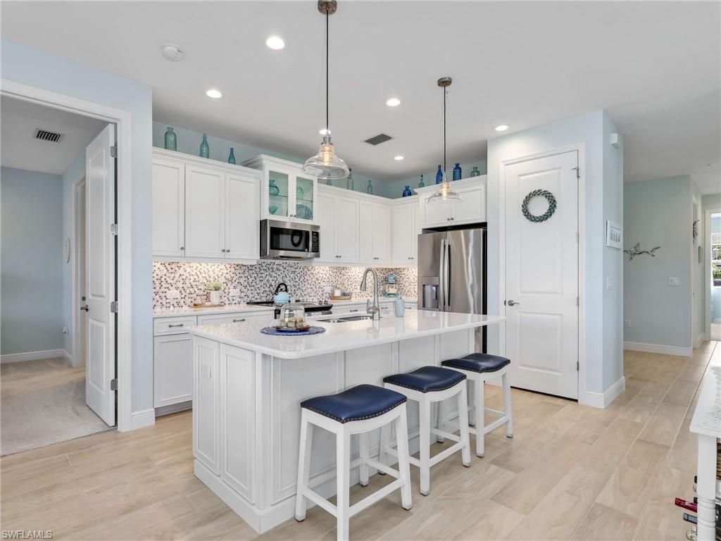 2543 Seychelles Dr , Unit 605, Naples, FL 34112 Photo