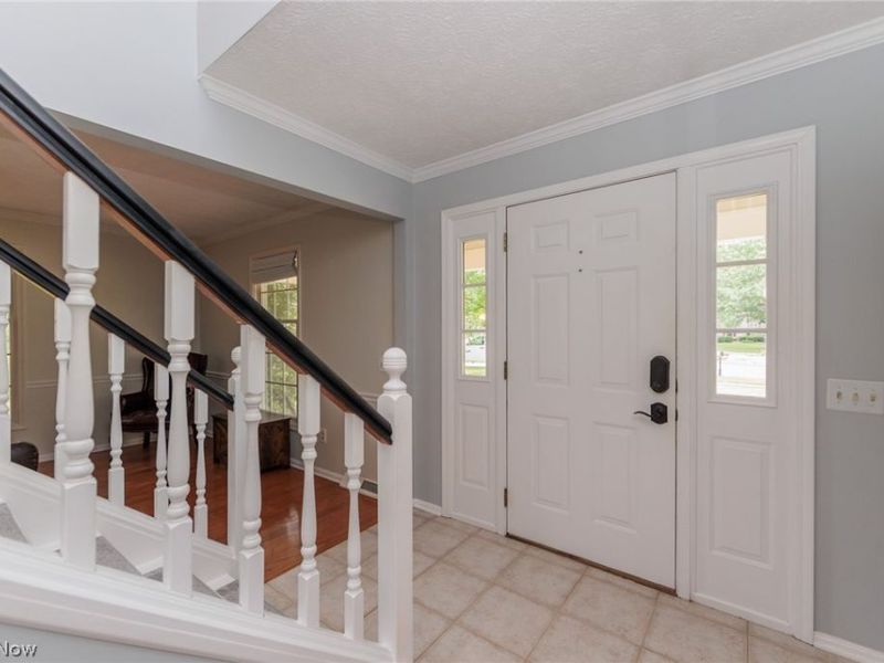 32263 Plumbrook Court, Avon Lake, OH 44012 Photo 4