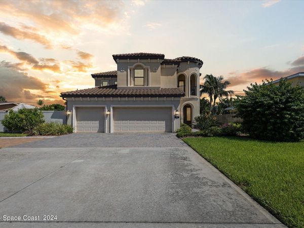 110 Poinsetta Street, Indialantic, FL 32903