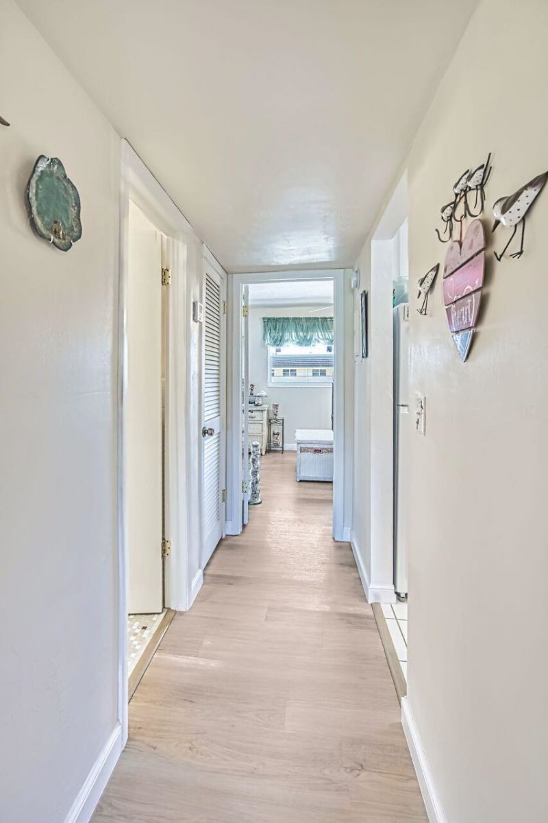 601 Periwinkle Way, Unit D-7, Sanibel, FL 33957 Photo