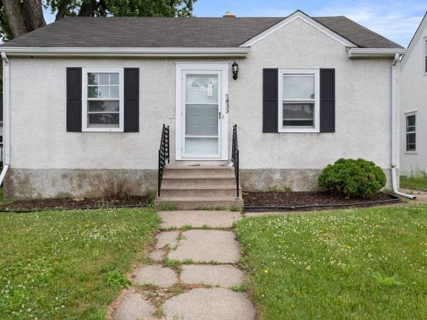 5433 30th Avenue S, Minneapolis, MN 55417