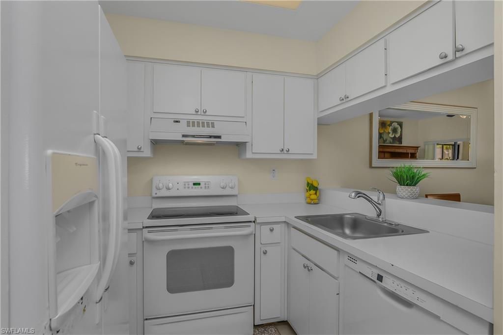 3326 Olympic Dr, Unit 424, Naples, FL 34105 Photo
