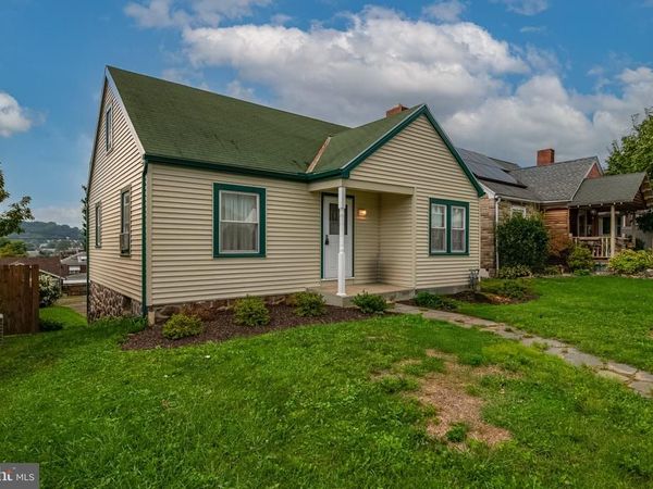 1435 FAYETTE AVENUE, READING, PA 19607