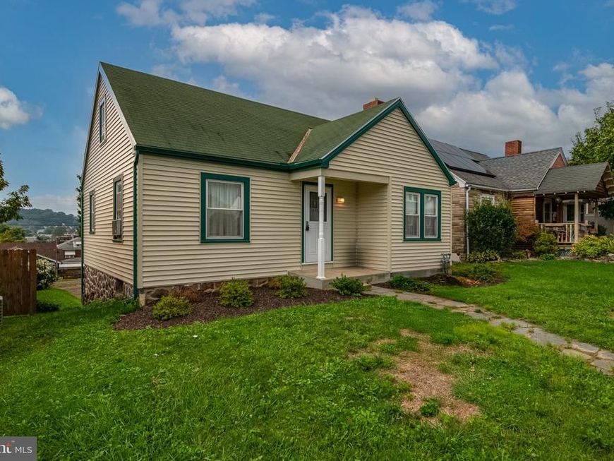 1435 Fayette Avenue, Reading, PA 19607 Main Photo