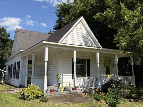 409 W Valley Street, Morrilton, AR 72110