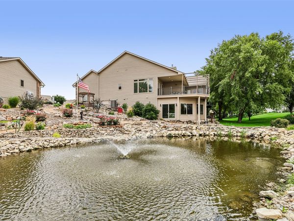 1016 NW Waterfront Drive , Ankeny, IA 50023