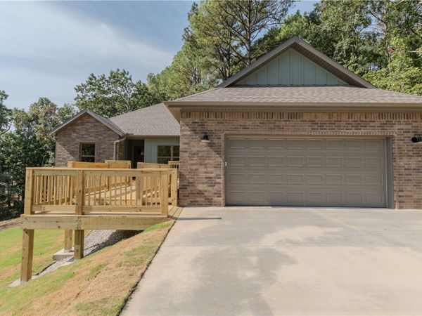4 Cyrus Lane , Bella Vista, AR 72715