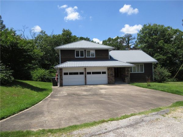 396 County Road 241 , Eureka Springs, AR 72632