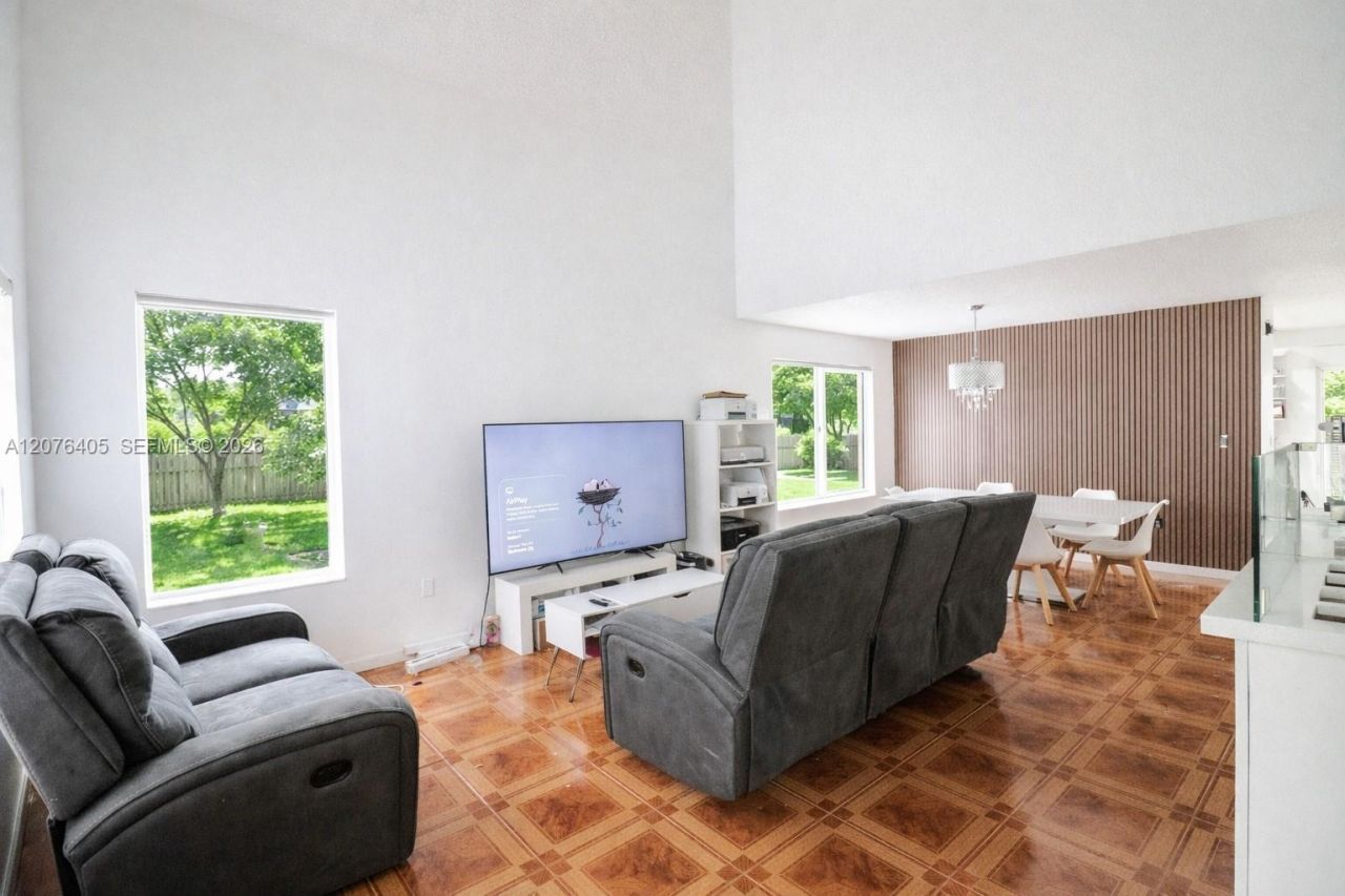14615 SW 142nd Place Cir , Miami, FL 33186 Photo