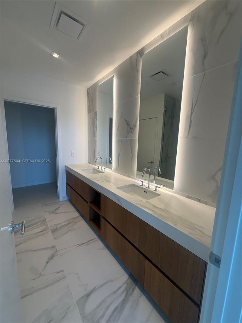 1400 Biscayne Blvd, Unit 209, Miami, FL 33132 Photo