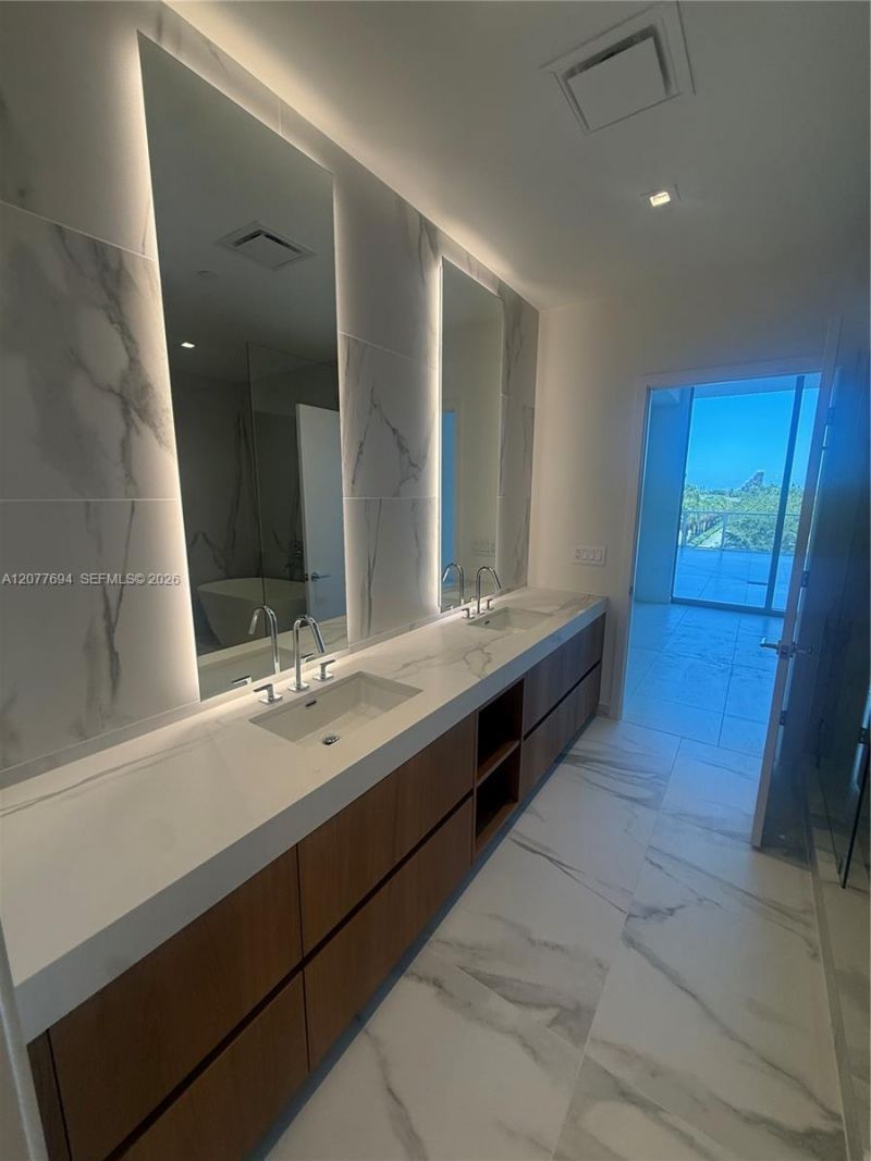 1400 Biscayne Blvd, Unit 209, Miami, FL 33132 Photo