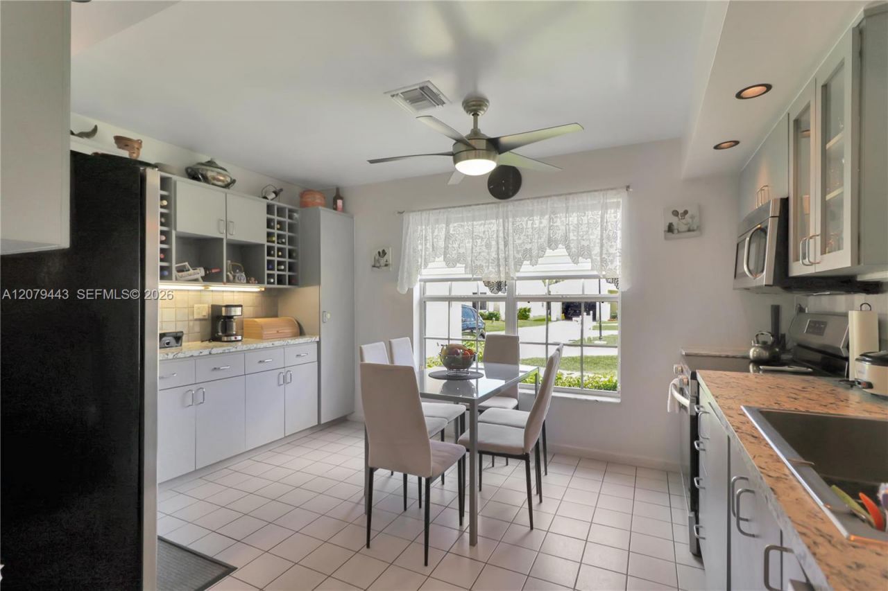 590 SE 19th Dr, Homestead, FL 33033 Photo