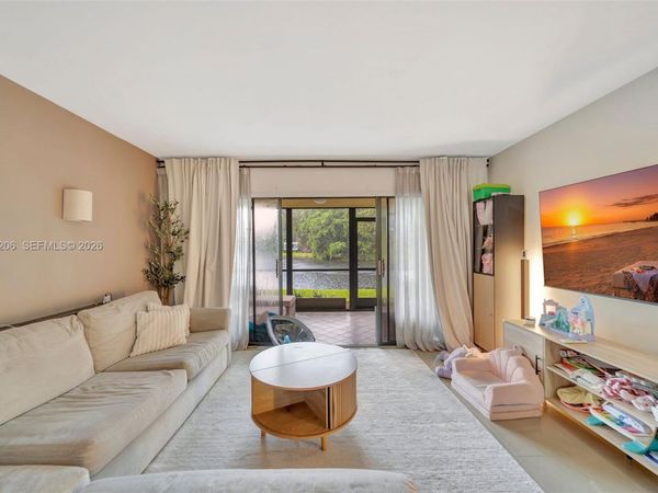 1706 Hammock Blvd , Unit 110, Coconut Creek, FL 33063