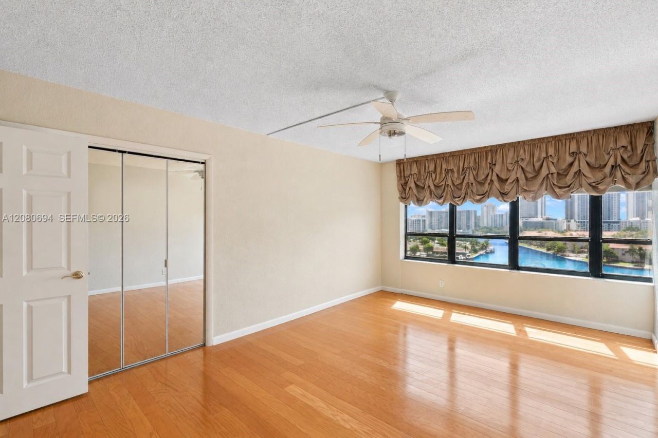 500 Three Islands Blvd, Unit 618, Hallandale Beach, FL 33009 Photo