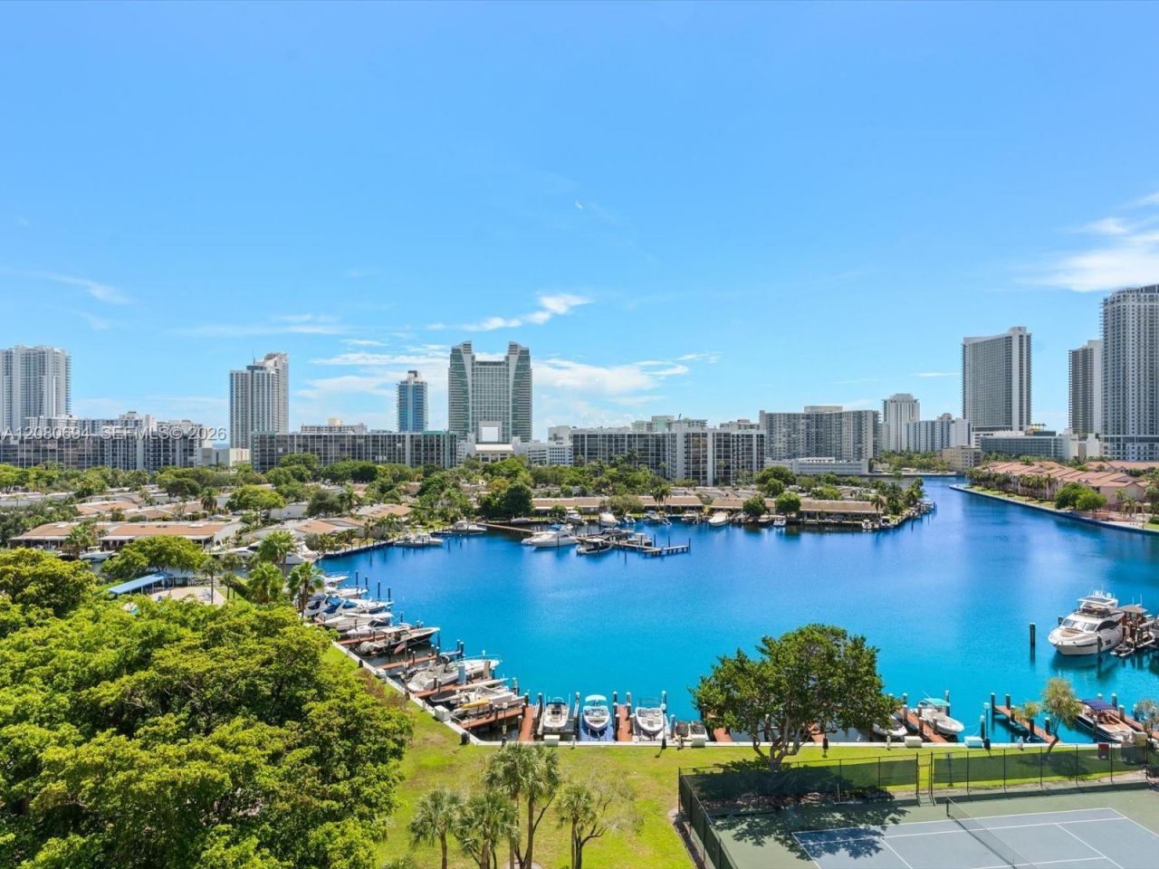 500 Three Islands Blvd, Unit 618, Hallandale Beach, FL 33009 Photo