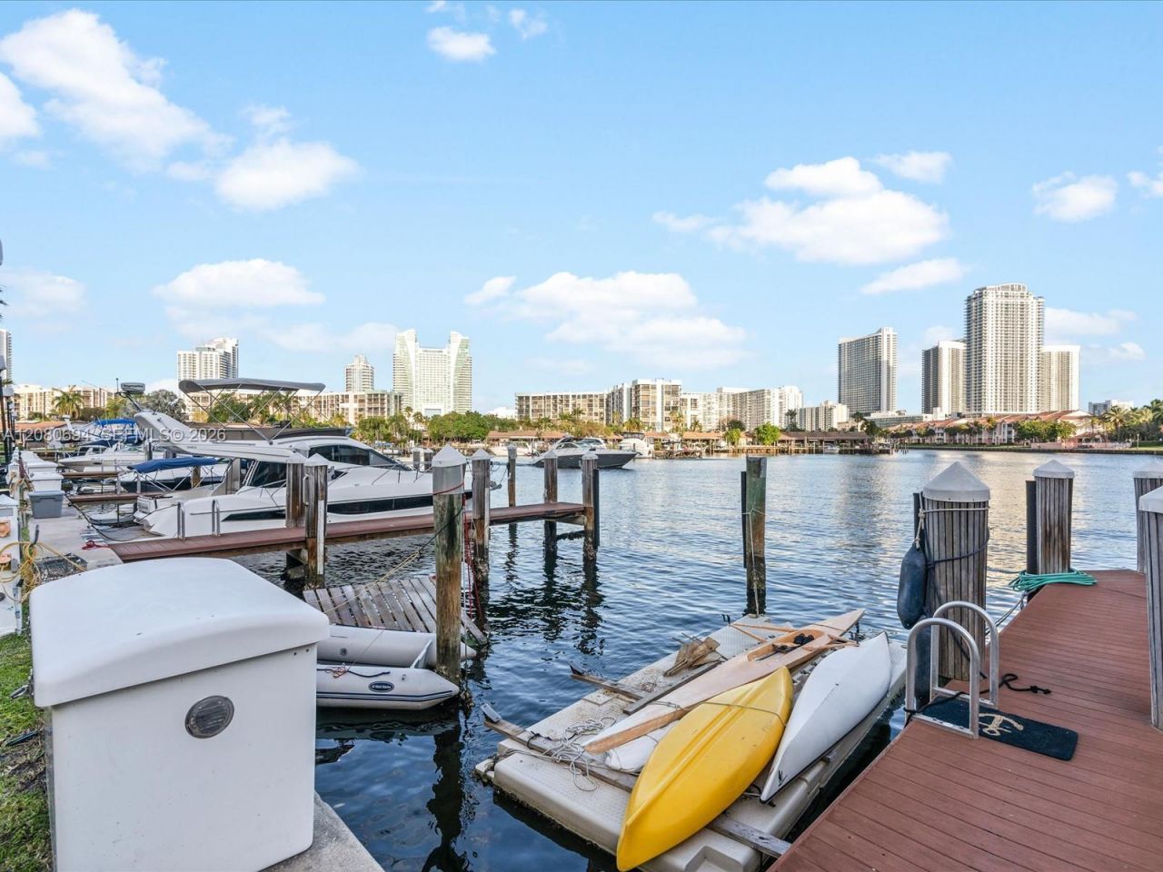 500 Three Islands Blvd, Unit 618, Hallandale Beach, FL 33009 Photo
