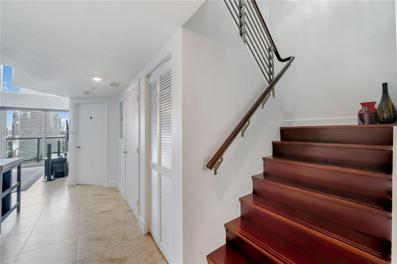 41 SE 5th St , Unit 1607, Miami, FL 33131 Photo