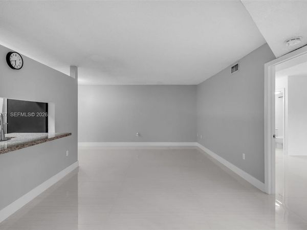 15665 SW 74th Cir Dr, Unit 5, Miami, FL 33193