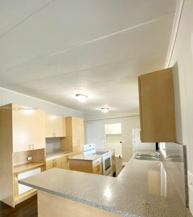 710 NW 219th Ave, Pembroke Pines, FL 33029 Photo