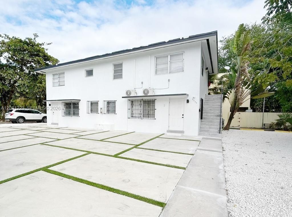 2655 SW 24th Ave , Unit 4, Miami, FL 33133 Photo