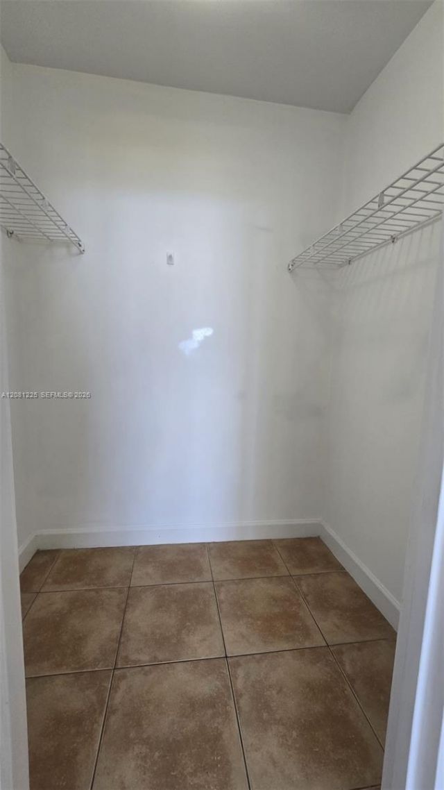 2899 Collins Ave, Unit 1005, Miami Beach, FL 33140 Photo
