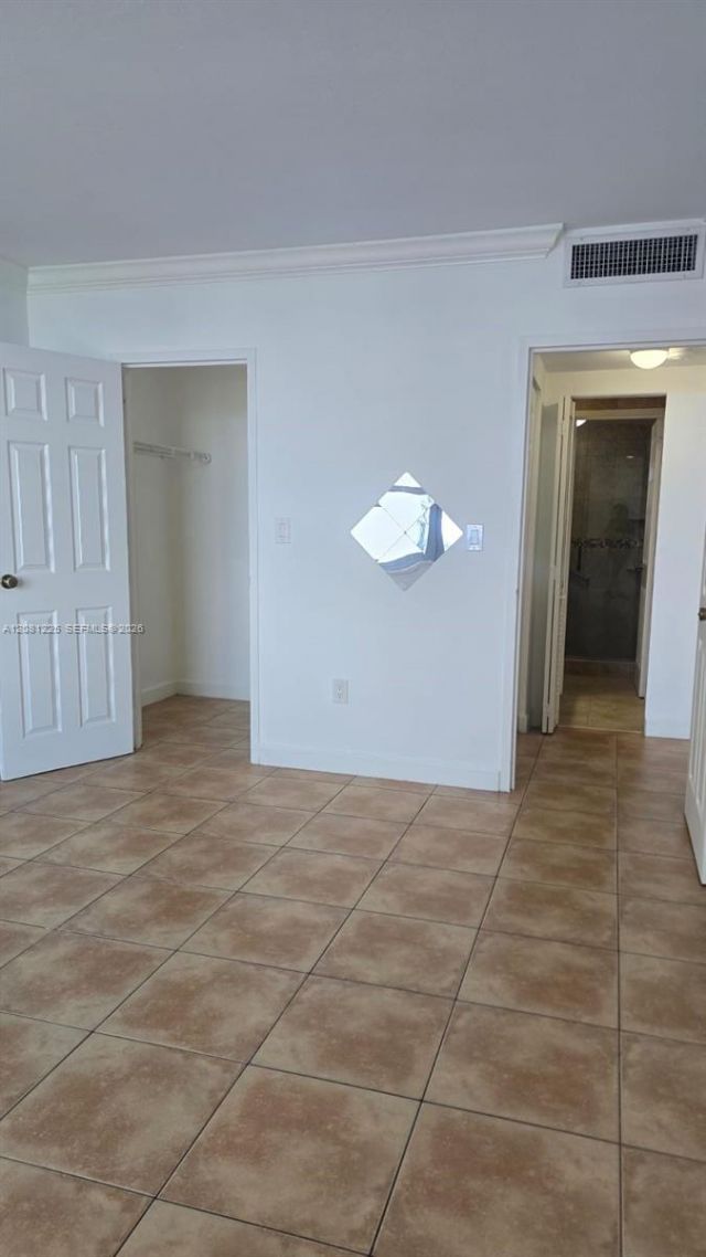 2899 Collins Ave, Unit 1005, Miami Beach, FL 33140 Photo