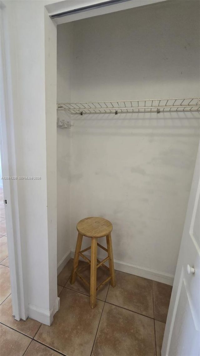 2899 Collins Ave, Unit 1005, Miami Beach, FL 33140 Photo