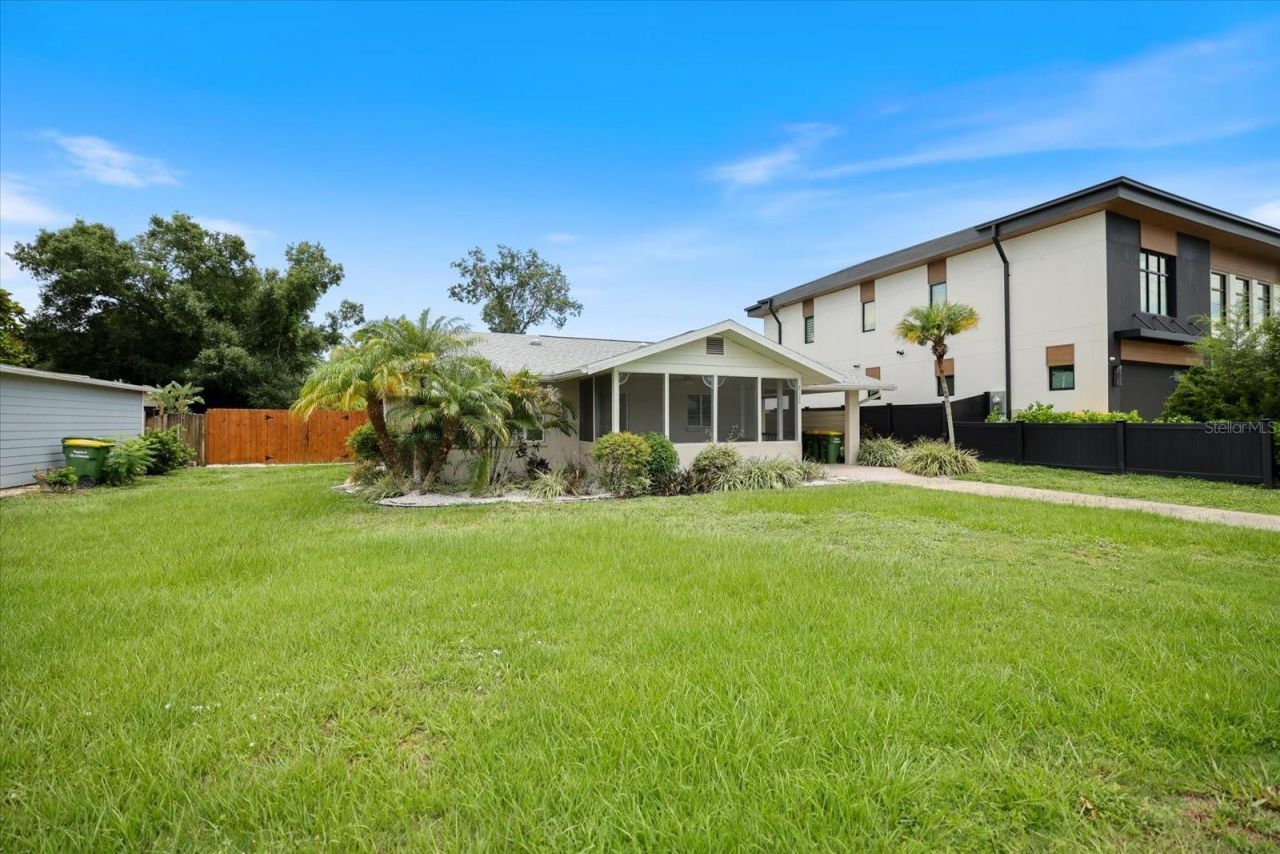 2126 Hyde Park Street, Sarasota, FL 34239 Photo