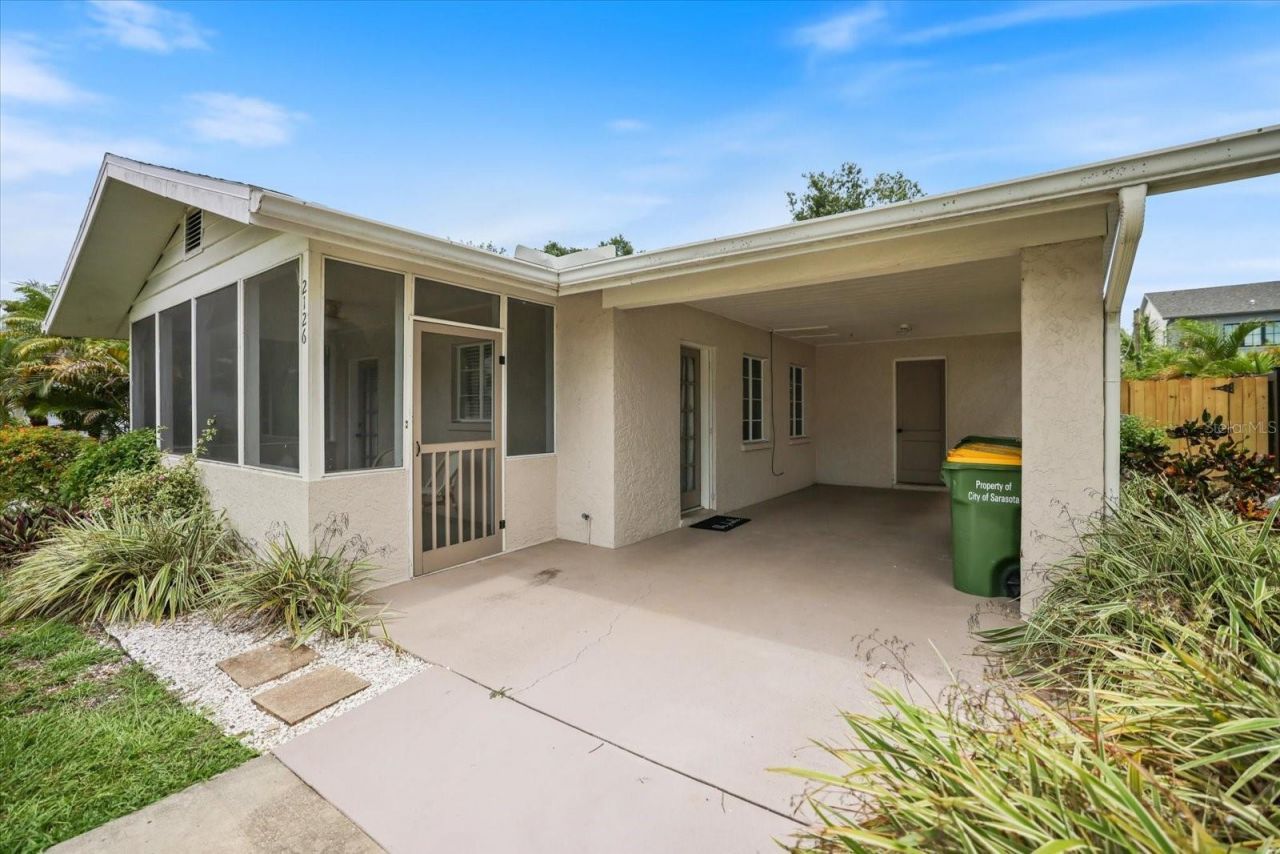2126 Hyde Park Street, Sarasota, FL 34239 Photo