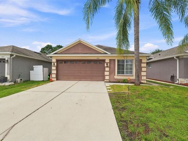 6817 ARAMON COURT , WESLEY CHAPEL, FL 33545