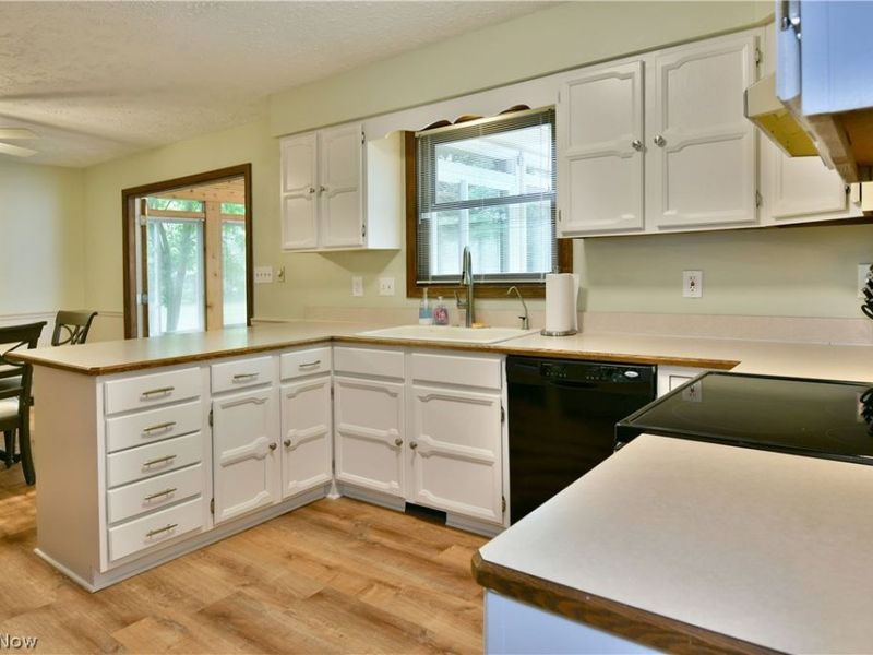 1097 Center Street E, Warren, OH 44481 Photo 18