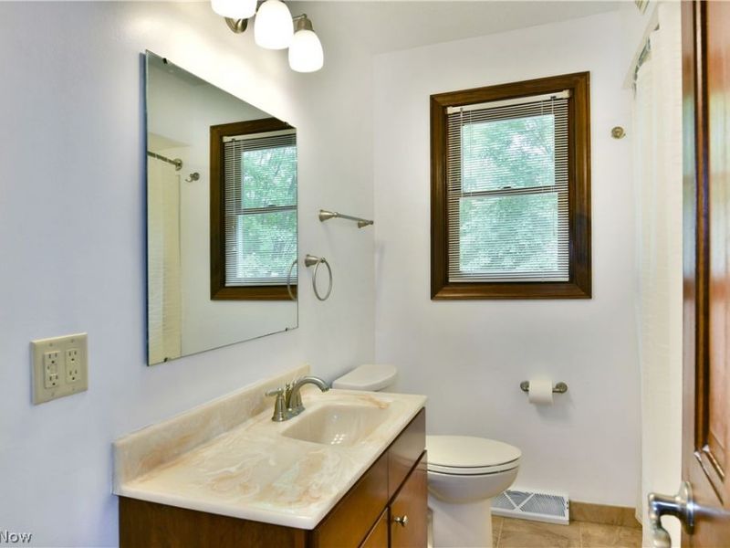 1097 Center Street E, Warren, OH 44481 Photo 29