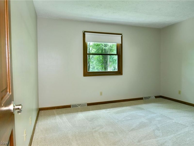 1097 Center Street E, Warren, OH 44481 Photo 29